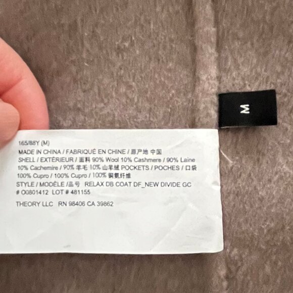 Theory Double-breasted wool and cashmere Coat in Taupe - Authentic - Picture 7 of 17